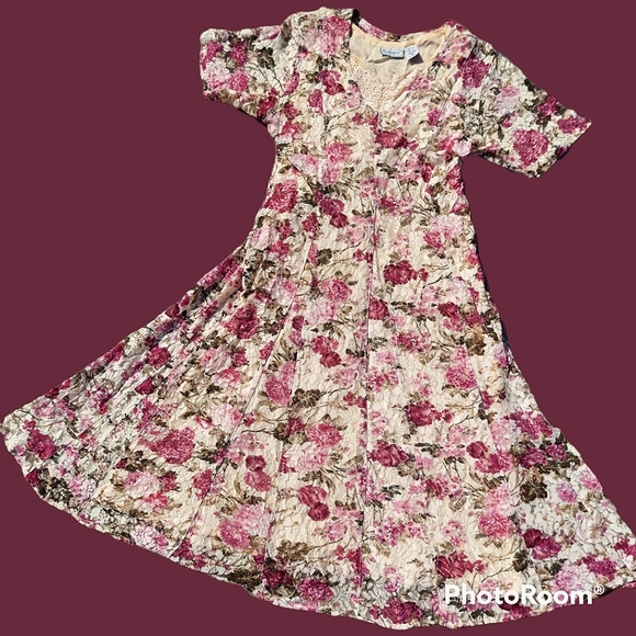Vintage Dresses & Skirts - SOLD Vtg 90s lace rose botanical fairy dress